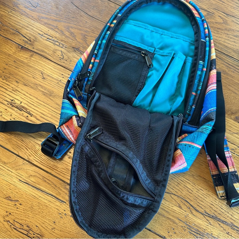 SOLD - Dakine Cosmo 6.5L Mini Backpack EUC - Picture 11 of 14